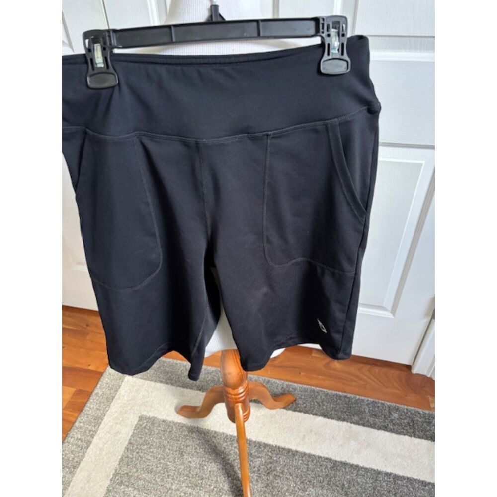 BALEAF WOMEN'S BLACK KNIT PULL ON LAUREATE SHORTS SIZE LARGE 10.6" INSEAM